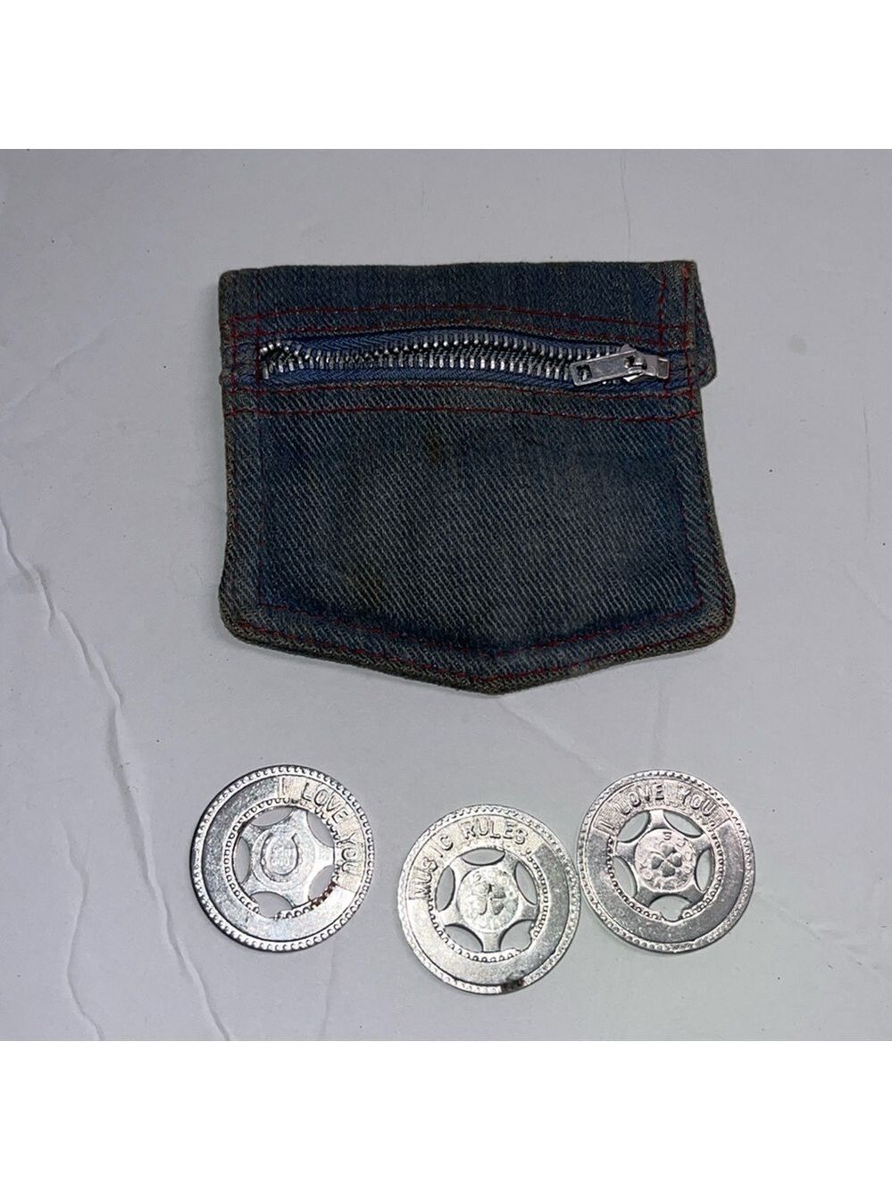 Vintage denim cherry basket coin purse • button pouch • with lucky coins - Picture 4 of 9